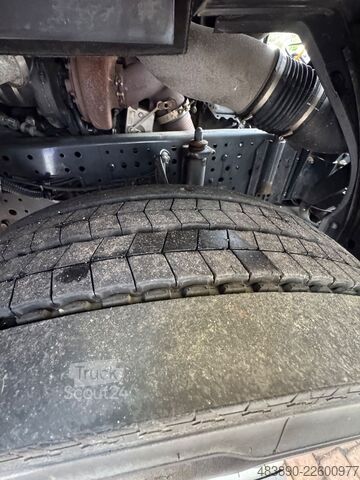 Standardni tegljač IVECO Stralis 460/Retarder/Klima/Kamera/Tüv-neu