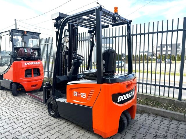 Carretilla elevadora de 3 ruedas DOOSAN B15T-7/2021y./ Lithium battery/New price