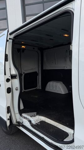 Panelinis furgonas RENAULT Trafic 1.6 dCi L1 H1 1. Hand
