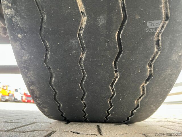 Tristrani nagibni priklopnik CARNEHL CTK/ST | Trommelbremse*BPW-Achsen*EBS*1.Hand*ABS