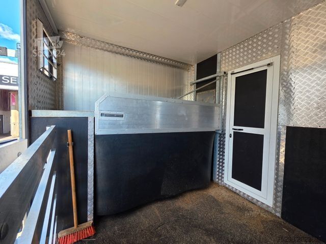 Μεταφορέας ζώων MERCEDES-BENZ Atego 818L