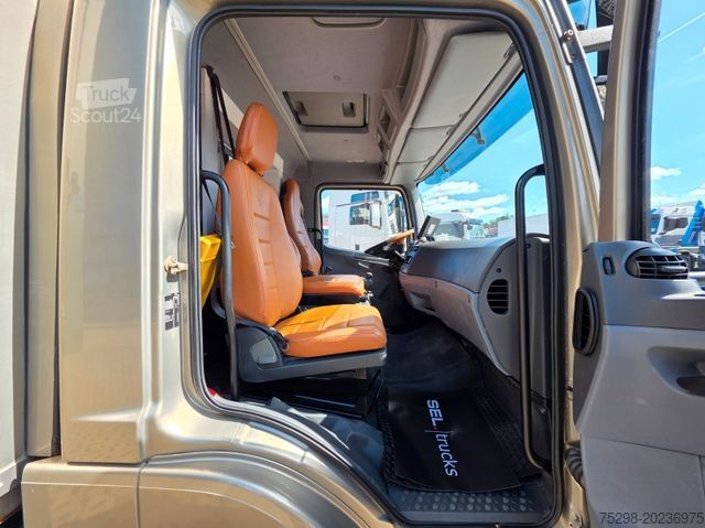 Transporteur de bétail MERCEDES-BENZ Atego 818L