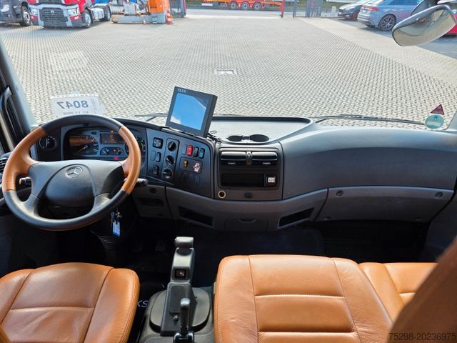 Transporteur de bétail MERCEDES-BENZ Atego 818L