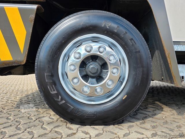 Tracteur routier standard Terberg YT222 (Umsetzer Mafi, Kamag)