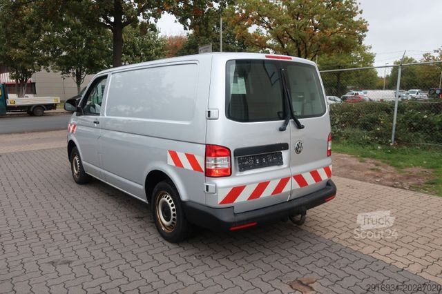Dobozos furgon VOLKSWAGEN T5 Transporter Kasten 4Motion/Klima/AHK/FN: 209