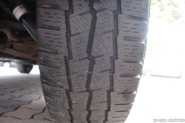 Dobozos furgon VOLKSWAGEN T5 Transporter Kasten 4Motion/Klima/AHK/FN: 209