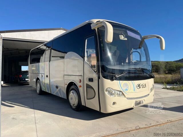 King Long XMQ6900, 2011 року випуску, 37 місць для сидіння, Євро 5 King Long XMQ6900