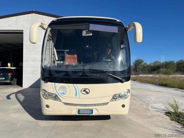 King Long XMQ6900, 2011 року випуску, 37 місць для сидіння, Євро 5 King Long XMQ6900