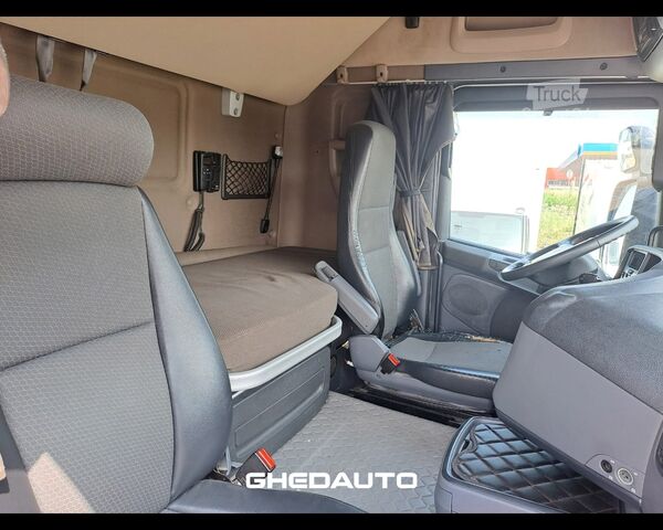 Standart çekici ünitesi SCANIA SCANIA - SCANIA R450 - TRATTORE