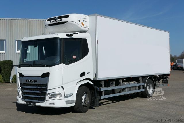 Kühlkoffer-LKW DAF XD 370 FA 4x2, Thermo King T-800R, LBW, AHK, AC