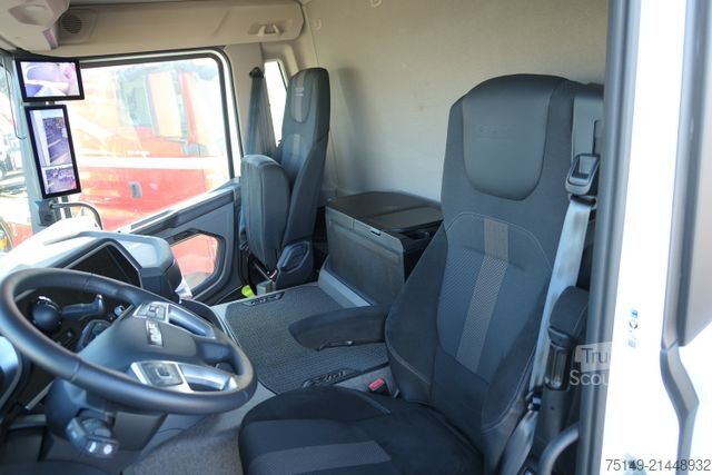 Kühlkoffer-LKW DAF XD 370 FA 4x2, Thermo King T-800R, LBW, AHK, AC