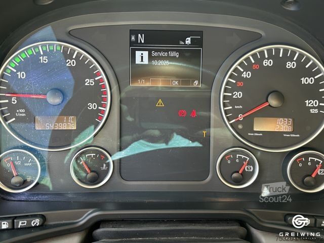 Standard tractor unit MAN TGX 18.500