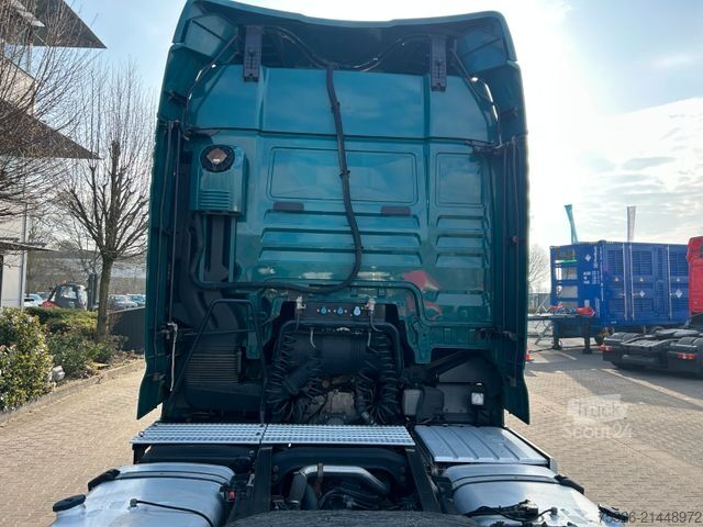 Standard tractor unit MAN TGX 18.500