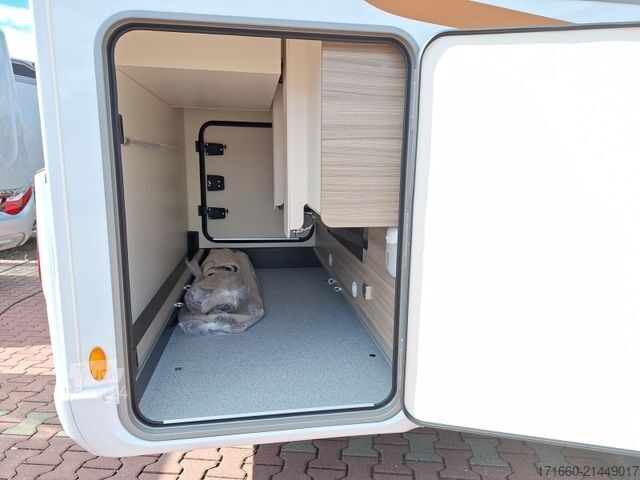 Daļēji integrēta kemperis BÜRSTNER Lyseo Gallery TD 649 G Automatik - 180 PS