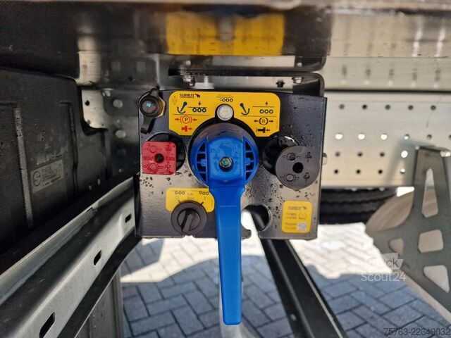 Kølet/frosset transport Schmitz Cargobull NEW - SKO 24 Thermoking SLXi 300 Frigo - Hooks/...