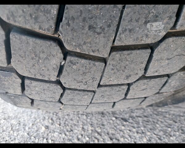 Štandardný ťahač MERCEDES-BENZ Actros L 18 4x2 - Actros L 1852 LS 4x2