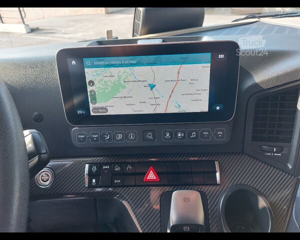 Štandardný ťahač MERCEDES-BENZ Actros L 18 4x2 - Actros L 1852 LS 4x2