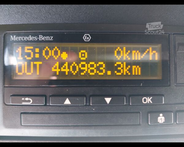 Štandardný ťahač MERCEDES-BENZ Actros L 18 4x2 - Actros L 1852 LS 4x2