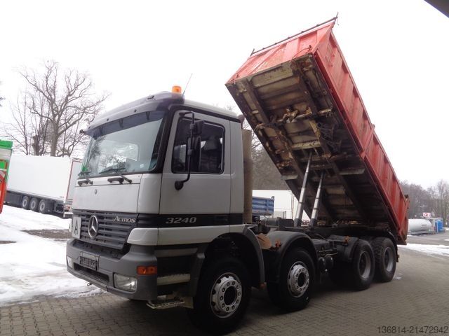 Tristrani prekucnik MERCEDES-BENZ Actros 3240 8x4 Blatt Meiller 3-S-Kipper