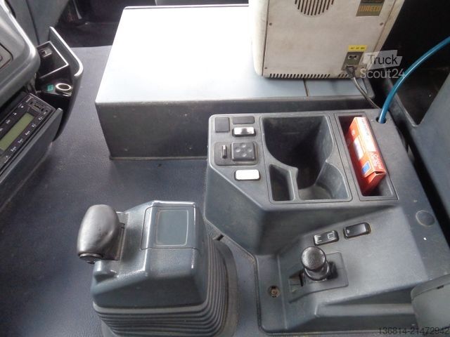 Tristrani prekucnik MERCEDES-BENZ Actros 3240 8x4 Blatt Meiller 3-S-Kipper