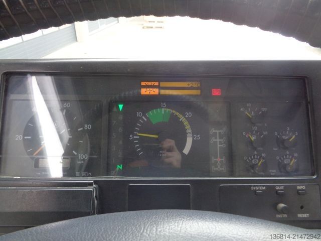 Tristrani prekucnik MERCEDES-BENZ Actros 3240 8x4 Blatt Meiller 3-S-Kipper