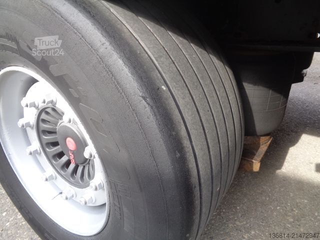 Semi-remorque bâchée KÖGEL SN24 MEGA 435/50 R19,5 SAF