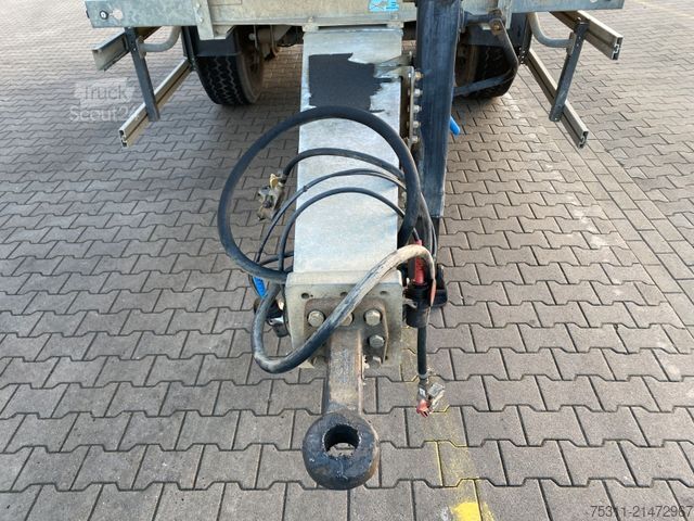 Tristrani nagibni priklopnik SCHMITZ CARGOBULL SGF C2*verzinktes Chassis*Rollplane*Luft*50mm