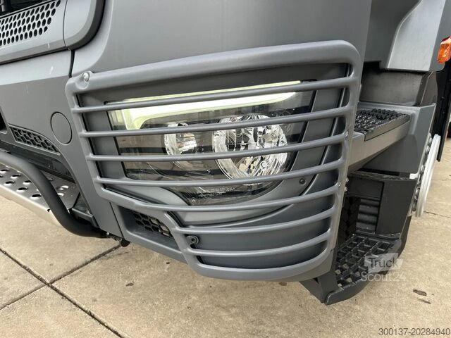 Standaard-SZM Mercedes-Benz Actros 3340 S 6x4 Tractor Head