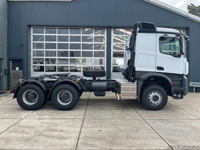 Standaard-SZM Mercedes-Benz Actros 3340 S 6x4 Tractor Head