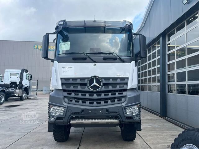 Plachta Mercedes-Benz Arocs 3340 A 6x6 Cargo Truck