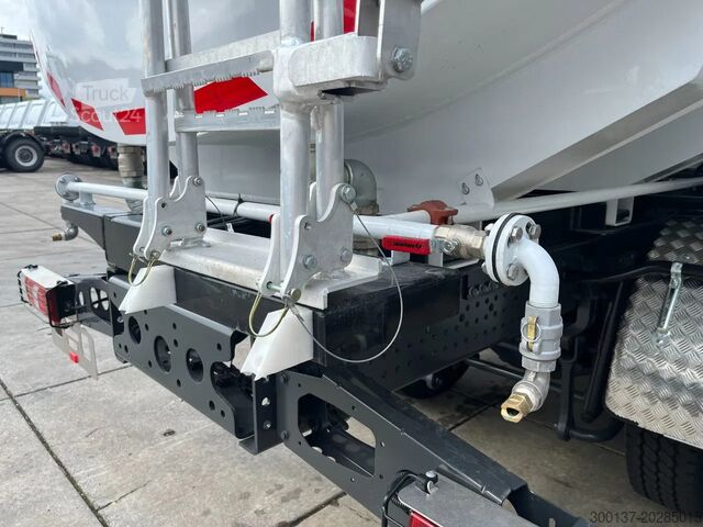 Camion-citerne Mercedes-Benz Arocs 3340 6x4 Water Tank Truck