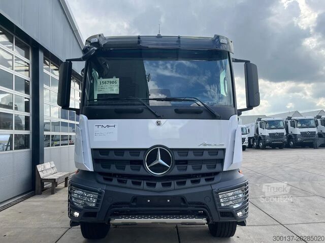 Camião-cisterna Mercedes-Benz Arocs 3340 6x6 Water Tank Truck