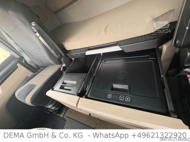 Maināms virsbūves kravas automobilis MAN TGX 26.470*E6d*Intarder*AHK*Lift*TÜV*AHK*Klima*