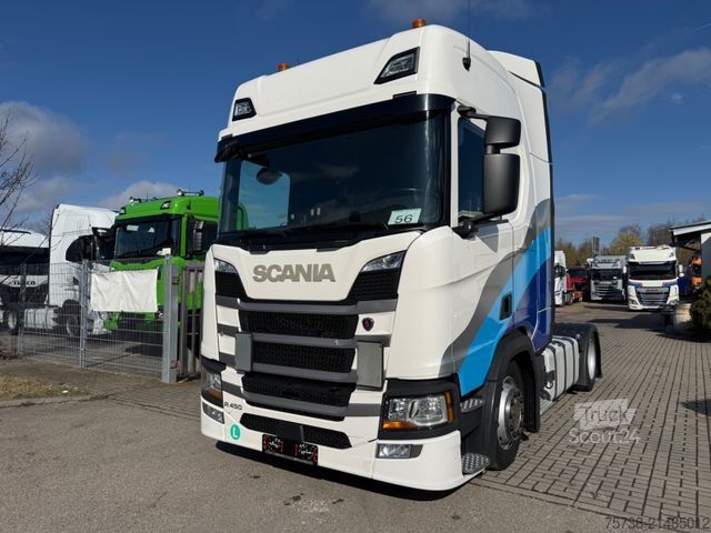 Nagy térfogatú nyergesvontató SCANIA R450 Lowliner/Leder/Hubsattelkupplung/Navi