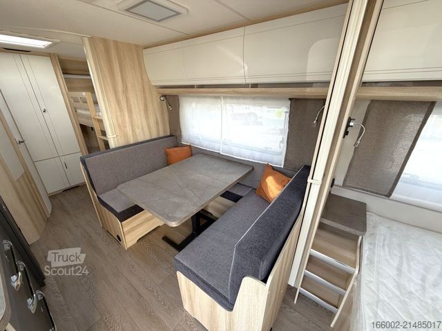 Kemperis HOBBY De Luxe 545 KMF Mod. 2026 ausgestellt Garage,