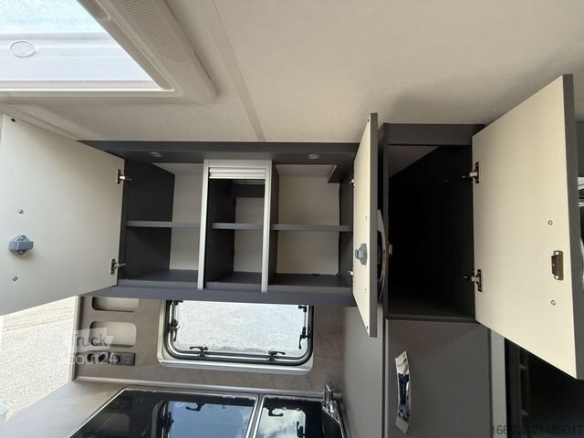 Kemperis HOBBY De Luxe 545 KMF Mod. 2026 ausgestellt Garage,