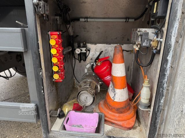 Camion-citerne MAN TGA + Esterer Tankzug