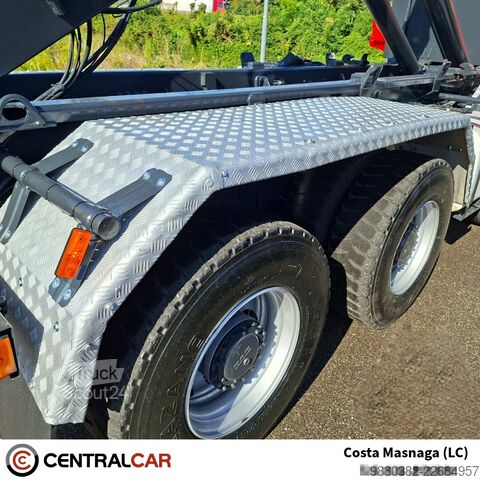 Tovornjak s kavljem za kontejnerje DAF FAD CF 85.460