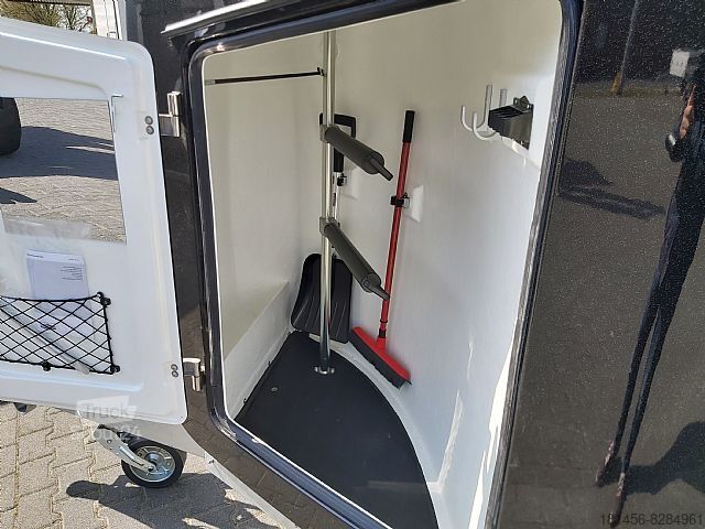 Rimorchio cavalli Böckmann Comfort Esprit silver black Sattelkammer Trittschutz 100 km/H aus Vorrat