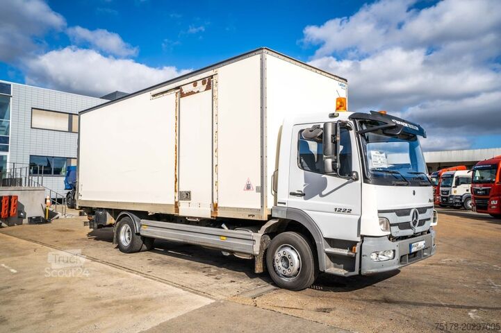 валіза MERCEDES ATEGO 1222 + D'HOLLANDIA 1.5T