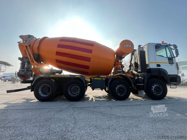 Concrete mixer truck Astra HD9 84.48