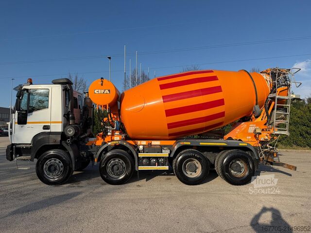Concrete mixer truck Astra HD9 84.48