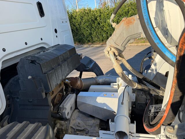 Betonszállító teherautó Mercedes-Benz AROCS 3241