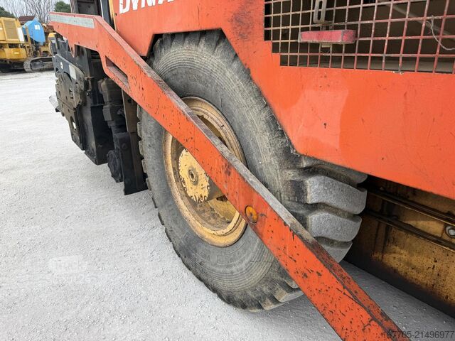 Radfertiger Dynapac F121-6W