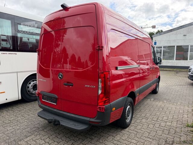 Furgon z wysokim dachem MERCEDES-BENZ Sprinter 315 CDI Klima AHK L2H2 3 Sitzer