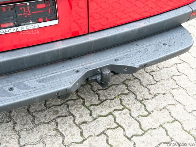 Furgon z wysokim dachem MERCEDES-BENZ Sprinter 315 CDI Klima AHK L2H2 3 Sitzer
