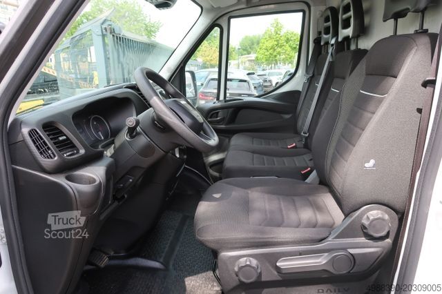 Dobozos furgon IVECO Daily 35S18V Radstand 4100 H3*Kamera*Klima*