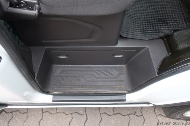 Minibus FORD Transit 2. Hand / 9 Sitzer / Tempomat / FN: 88