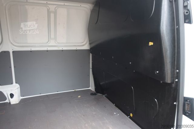 Slēgtais furgons VOLKSWAGEN T6.1 lang / 1. Hand / PDC / Klima / FN: 56
