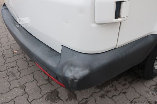 Slēgtais furgons VOLKSWAGEN T6.1 lang / 1. Hand / PDC / Klima / FN: 56